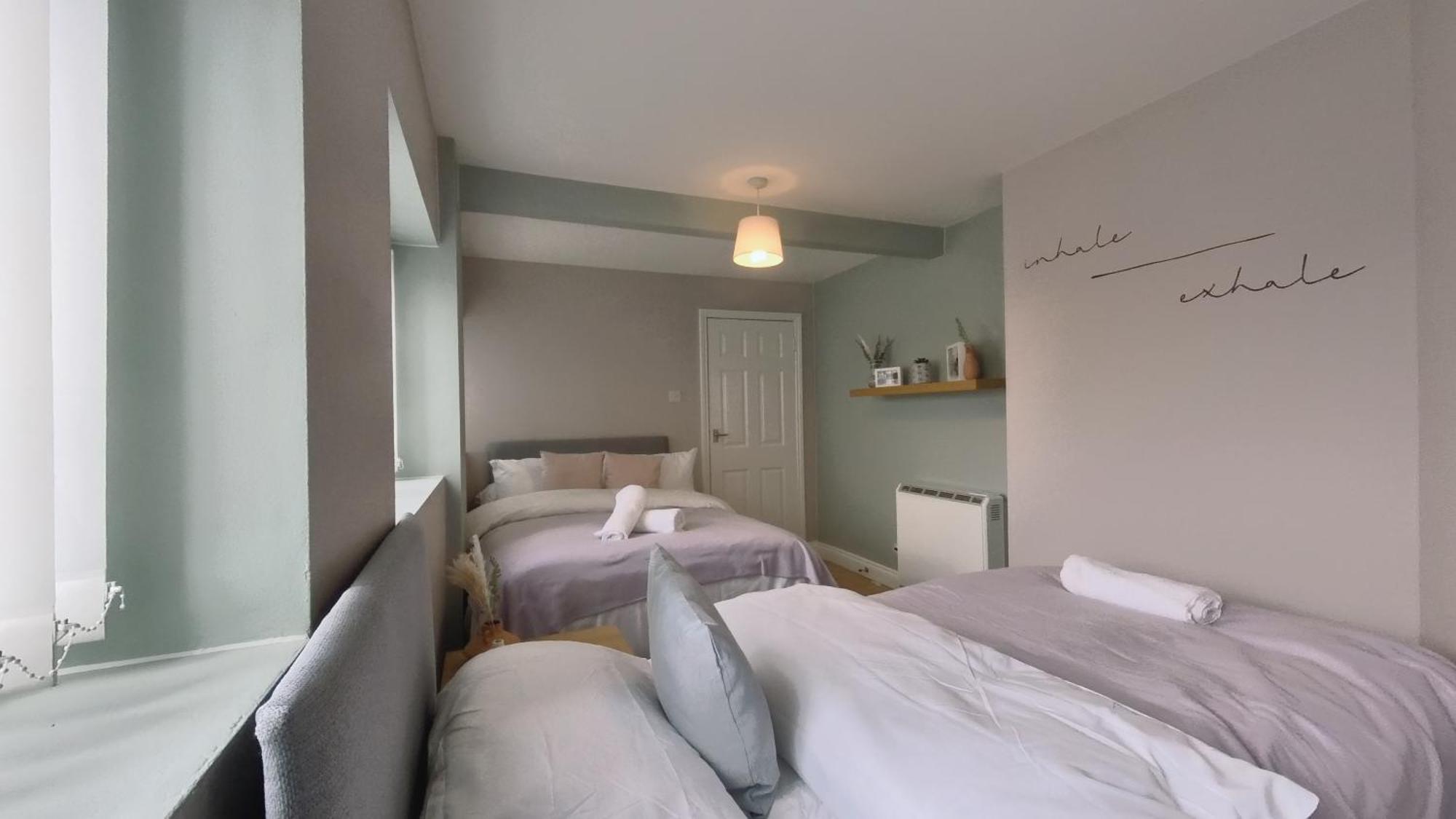 Group Bookings: Up To 30 Guests Across 5 Spacious Flats! Keyless Access Free Wifi & Parking Бирмингам Екстериор снимка