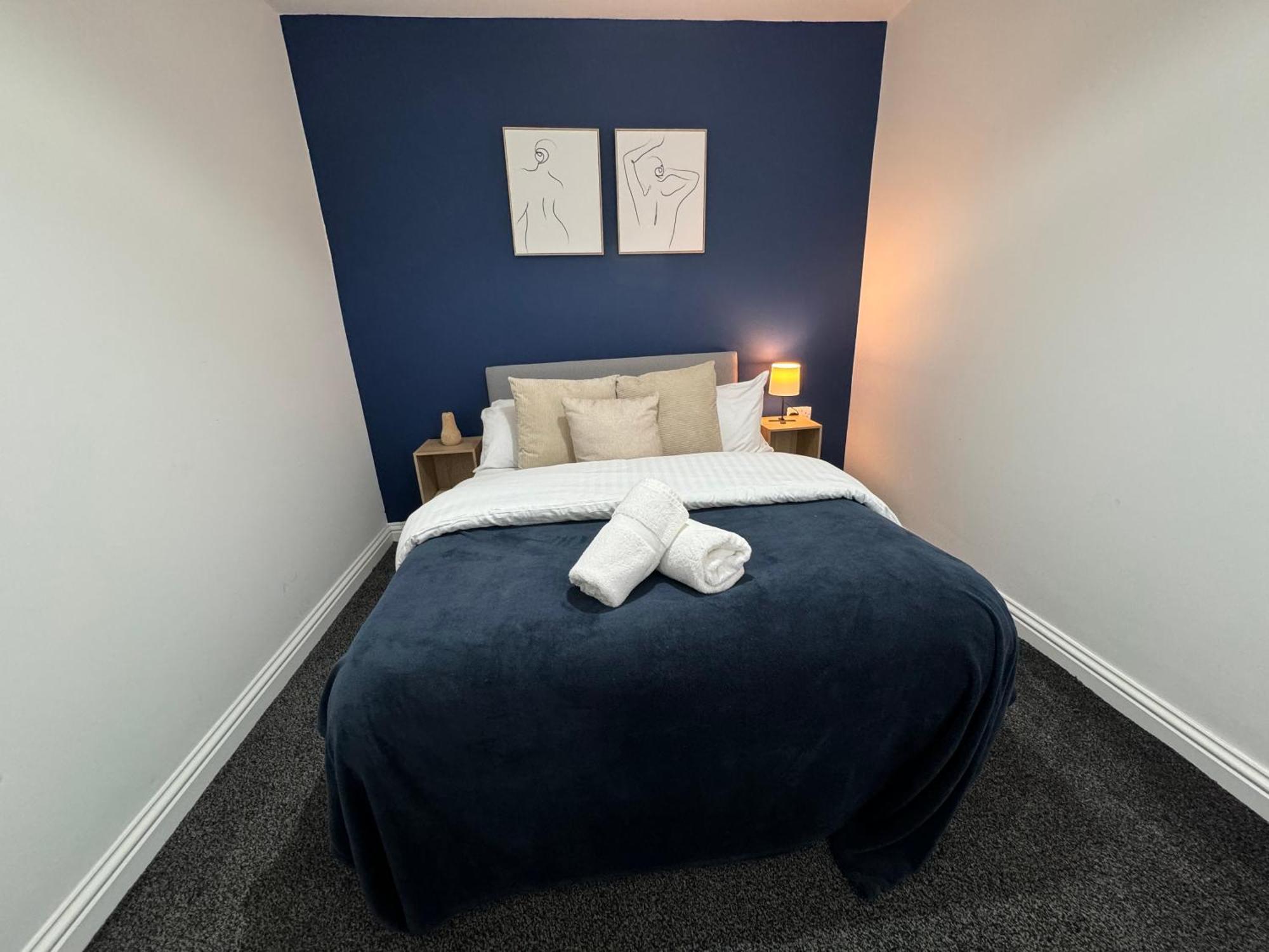 Group Bookings: Up To 30 Guests Across 5 Spacious Flats! Keyless Access Free Wifi & Parking Бирмингам Екстериор снимка