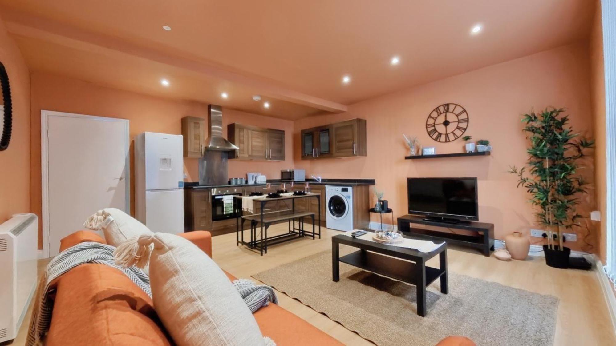 Group Bookings: Up To 30 Guests Across 5 Spacious Flats! Keyless Access Free Wifi & Parking Бирмингам Екстериор снимка