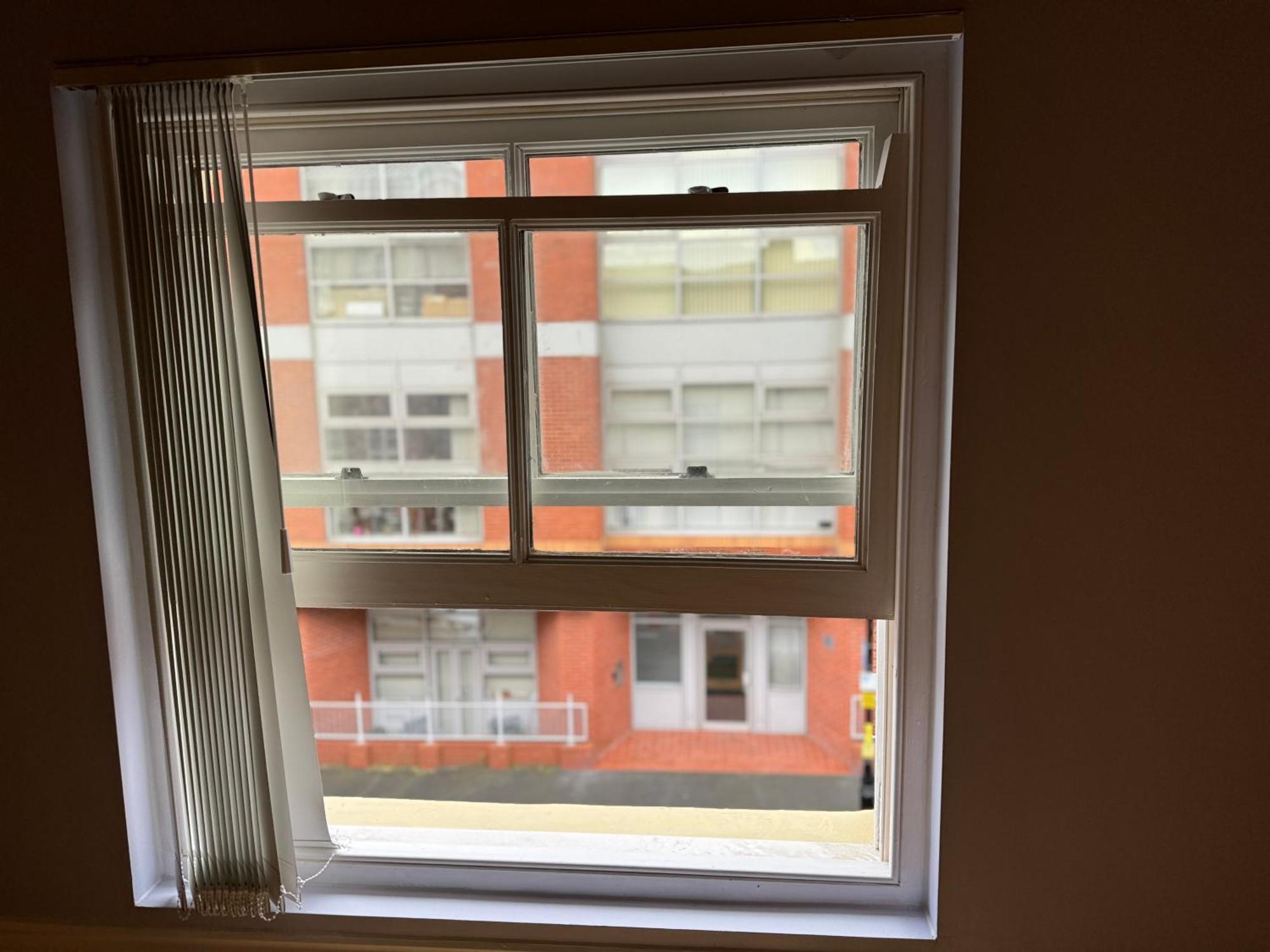 Group Bookings: Up To 30 Guests Across 5 Spacious Flats! Keyless Access Free Wifi & Parking Бирмингам Екстериор снимка